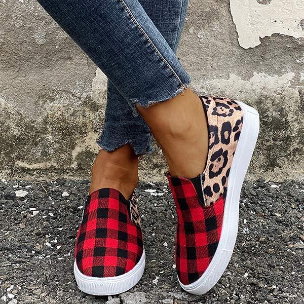 Women's Color Matching Low Top Casual Round Toe Flat Canvas Shoes 80366216C