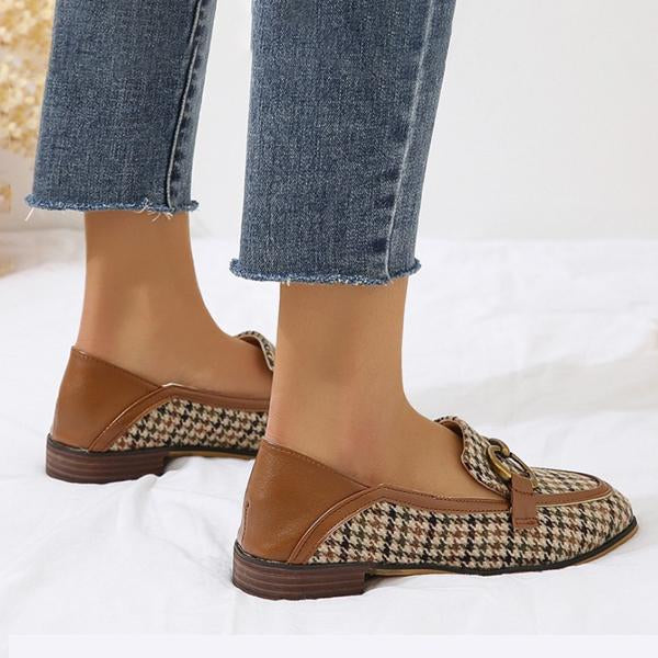 Women's Fashion Color Block Metal Buckle Low Heel Shoes 06586005C