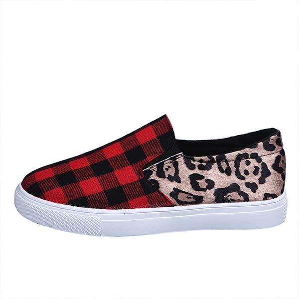 Women's Color Matching Low Top Casual Round Toe Flat Canvas Shoes 80366216C