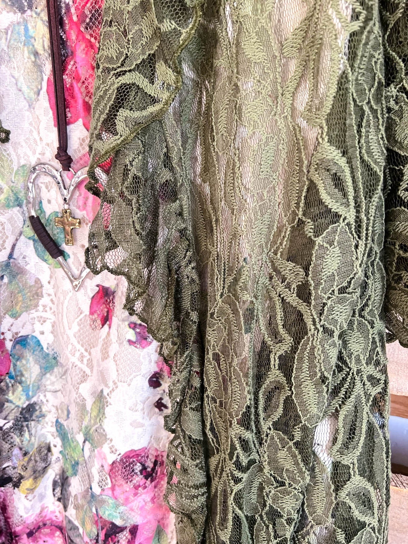 Women Floral Print Lace Hollow Top