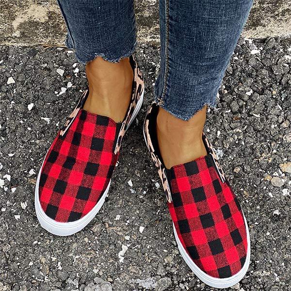 Women's Color Matching Low Top Casual Round Toe Flat Canvas Shoes 80366216C