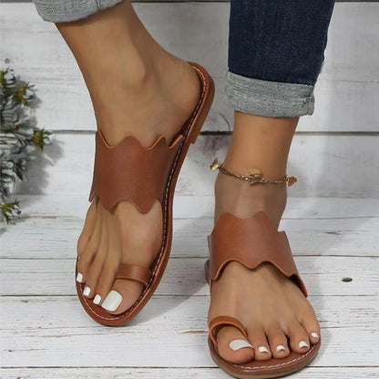 Women's Lightweight Toe Loop Sandals