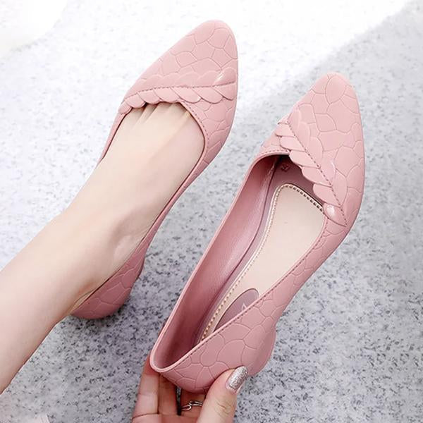 Women's Chunky Heel Pointed Toe Soft Sole Pumps 63435903C