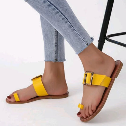 Women's Toe-Loop Flat Sandals