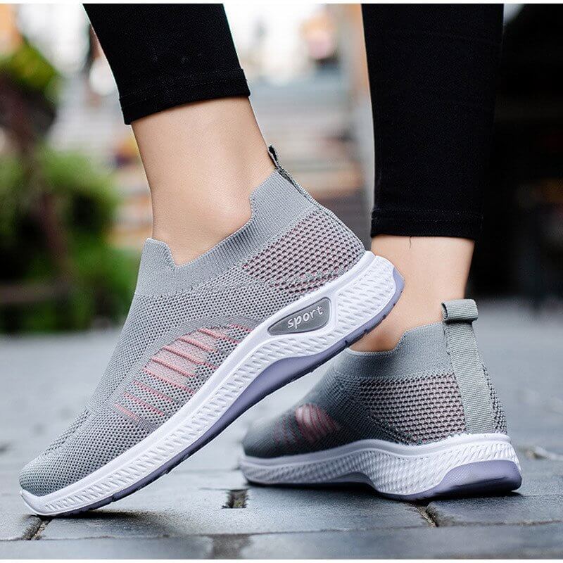 Women Slip-on Knitted Vulcanized Flat Heel Breathable Casual Walking Shoes