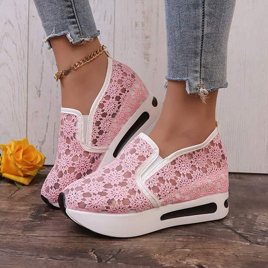 Women's Lace And Mesh Inner Heightened Platform Sneakers 39004031C