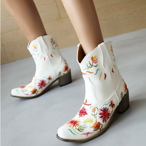 Embroidered Flowers Low-Heel Boots