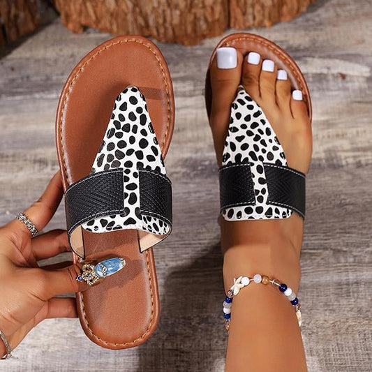 Women's Leopard Print Buckle Casual Flip Flops 59002904C