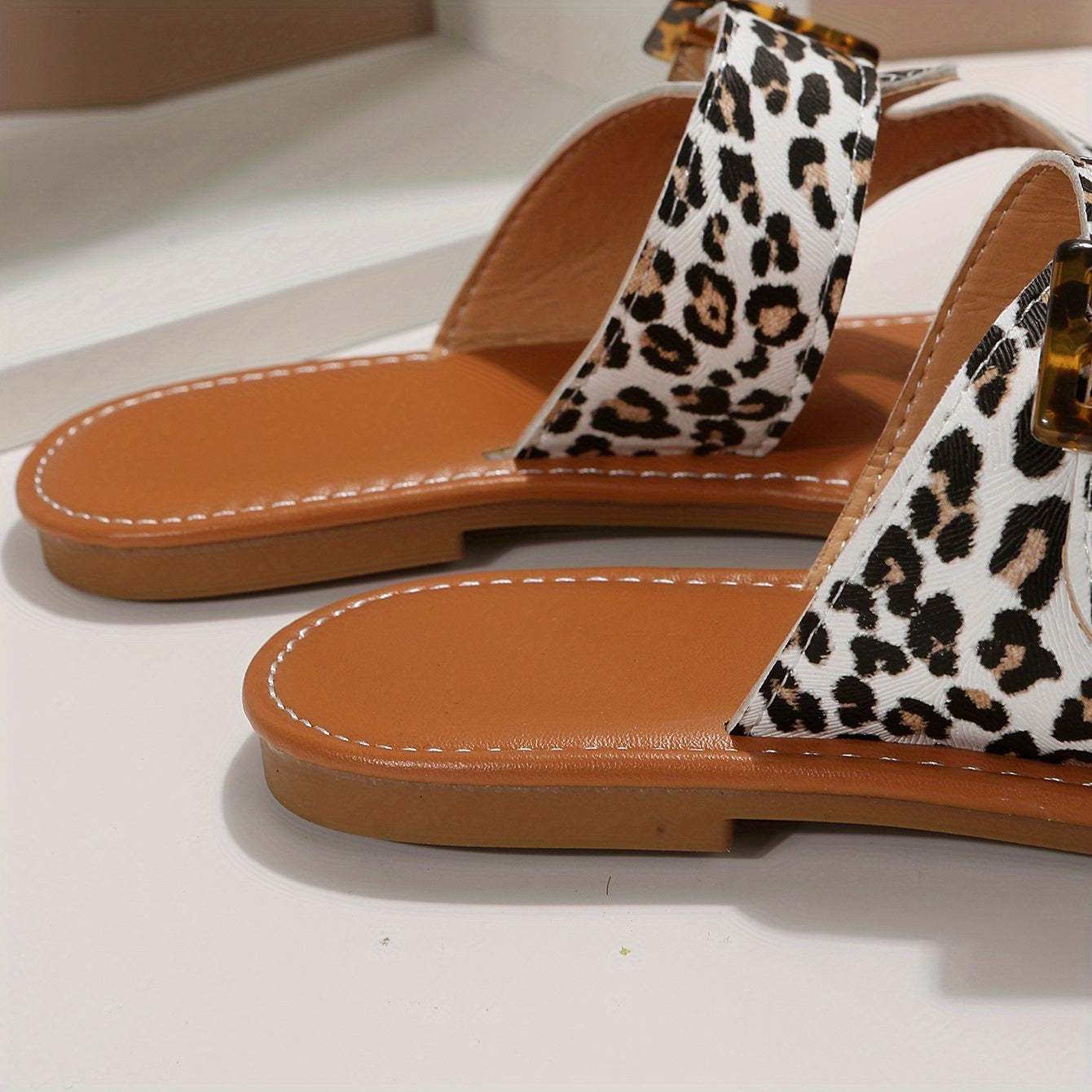 Leopard Print Flat Slippers: Comfortable Outdoor Shoes for Women