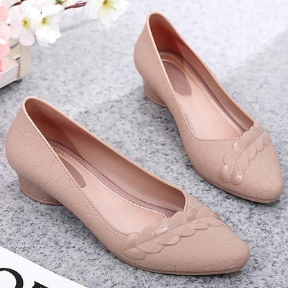 Women's Chunky Heel Pointed Toe Soft Sole Pumps 63435903C