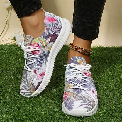 Women's Flat Lace-Up Flying Woven Breathable Printing Graffiti Casual Sneakers 43665814C