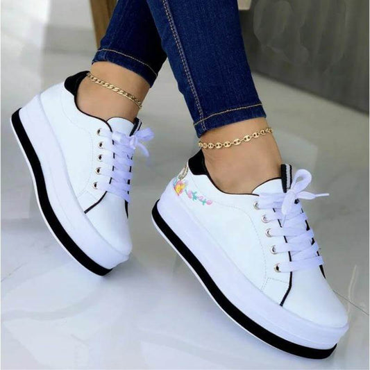 Women's Fashion Round Toe Embroidery Sneakers