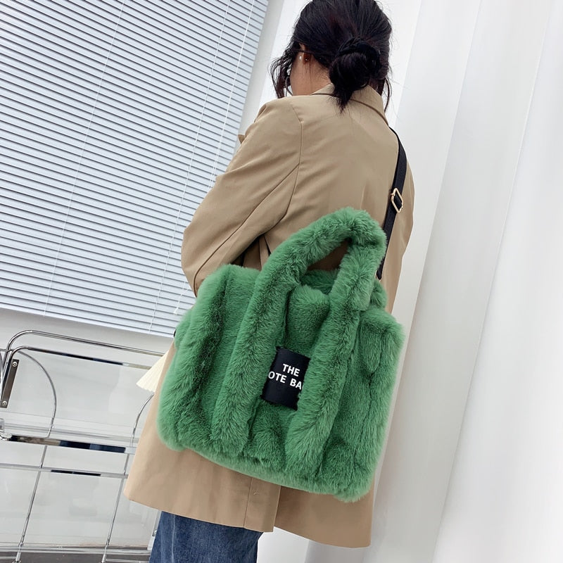 Arka Shoulder Bag