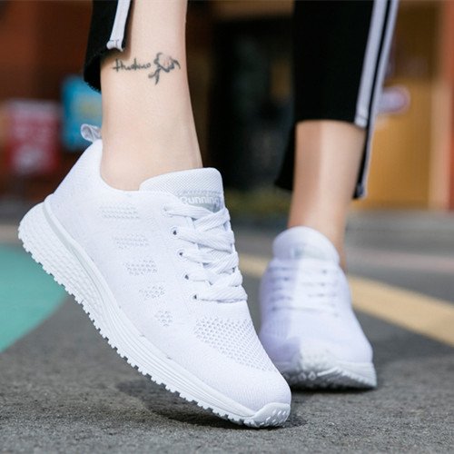 Large size fashion casual sneakers